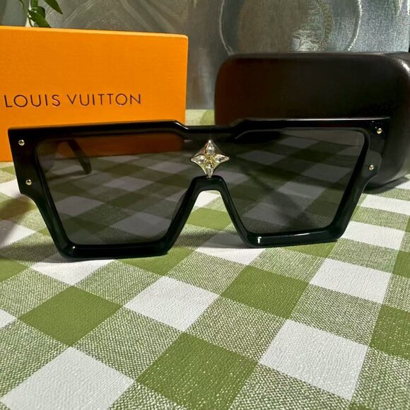 Louis Vuitton Black Sunglasses